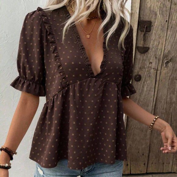 Coffee Brown Cute Women's Cutout V-Neck Puff Sleeve Blouse - Picture 4 of 6